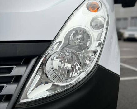 Белый Рено Мастер, объемом двигателя 2.3 л и пробегом 344 тыс. км за 17500 $, фото 9 на Automoto.ua