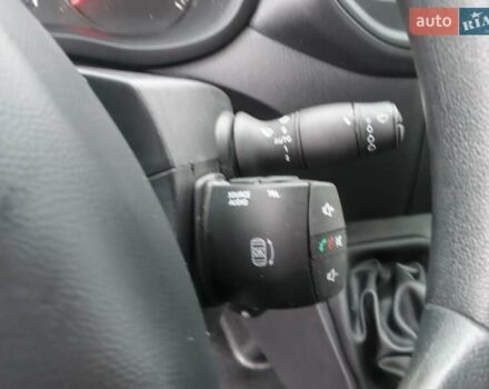 Белый Рено Мастер, объемом двигателя 2.3 л и пробегом 240 тыс. км за 16150 $, фото 23 на Automoto.ua