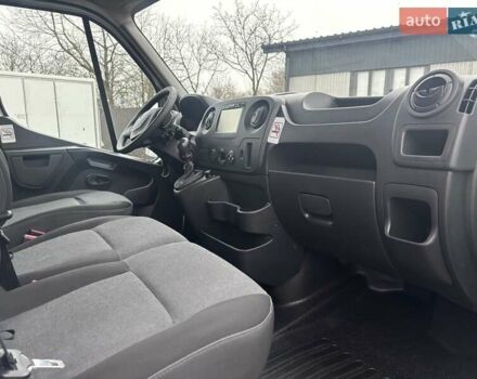 Белый Рено Мастер, объемом двигателя 2.3 л и пробегом 247 тыс. км за 17399 $, фото 8 на Automoto.ua