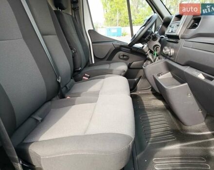 Белый Рено Мастер, объемом двигателя 2.3 л и пробегом 240 тыс. км за 16950 $, фото 12 на Automoto.ua