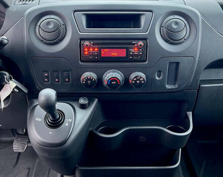 Белый Рено Мастер, объемом двигателя 2.3 л и пробегом 344 тыс. км за 17500 $, фото 27 на Automoto.ua