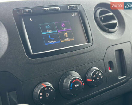 Білий Рено Мастєр, об'ємом двигуна 2.3 л та пробігом 192 тис. км за 16600 $, фото 17 на Automoto.ua