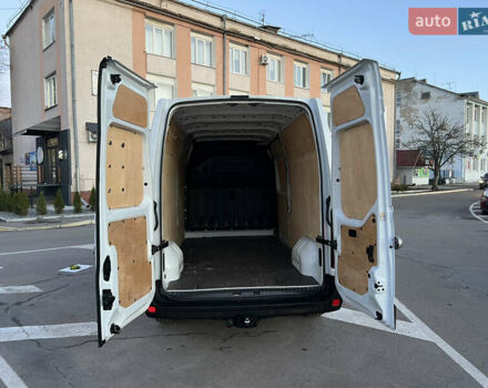 Белый Рено Мастер, объемом двигателя 2.3 л и пробегом 208 тыс. км за 18500 $, фото 57 на Automoto.ua