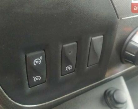 Белый Рено Мастер, объемом двигателя 2.3 л и пробегом 142 тыс. км за 18650 $, фото 12 на Automoto.ua