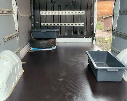 Белый Рено Мастер, объемом двигателя 2.3 л и пробегом 233 тыс. км за 18000 $, фото 18 на Automoto.ua