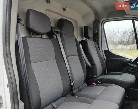 Белый Рено Мастер, объемом двигателя 2.3 л и пробегом 240 тыс. км за 16150 $, фото 14 на Automoto.ua