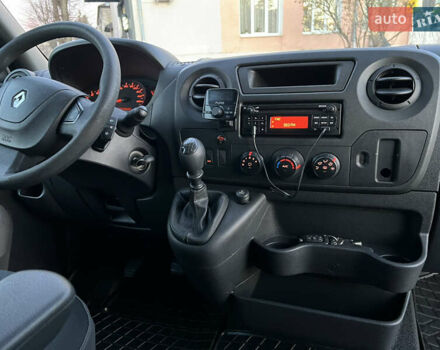 Белый Рено Мастер, объемом двигателя 2.3 л и пробегом 208 тыс. км за 18500 $, фото 52 на Automoto.ua