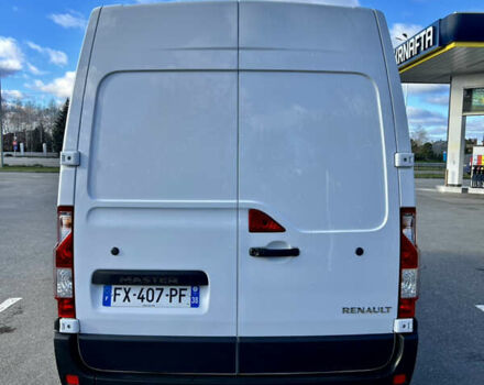 Белый Рено Мастер, объемом двигателя 2.3 л и пробегом 260 тыс. км за 16800 $, фото 5 на Automoto.ua