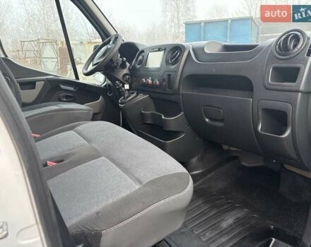 Белый Рено Мастер, объемом двигателя 2.3 л и пробегом 258 тыс. км за 20900 $, фото 6 на Automoto.ua