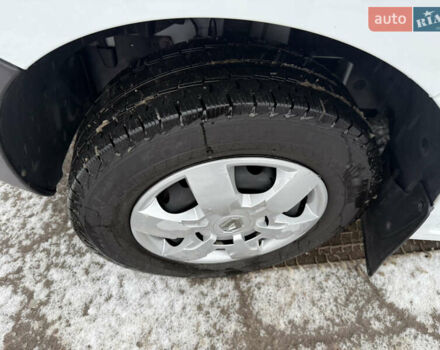 Белый Рено Мастер, объемом двигателя 0 л и пробегом 207 тыс. км за 18700 $, фото 12 на Automoto.ua