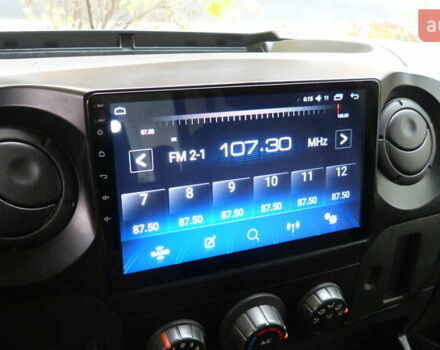 Білий Рено Мастєр, об'ємом двигуна 2.3 л та пробігом 212 тис. км за 18500 $, фото 16 на Automoto.ua