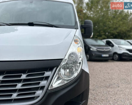 Білий Рено Мастєр, об'ємом двигуна 2.3 л та пробігом 211 тис. км за 18950 $, фото 3 на Automoto.ua