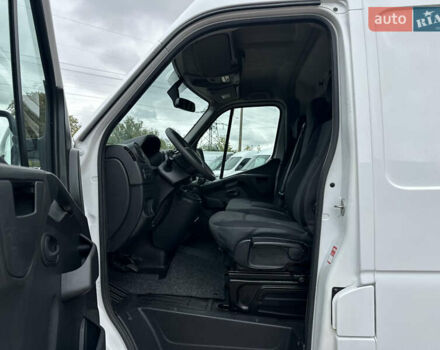 Білий Рено Мастєр, об'ємом двигуна 2.3 л та пробігом 211 тис. км за 18950 $, фото 15 на Automoto.ua