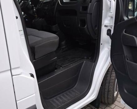 Белый Рено Мастер, объемом двигателя 2.3 л и пробегом 328 тыс. км за 17100 $, фото 18 на Automoto.ua