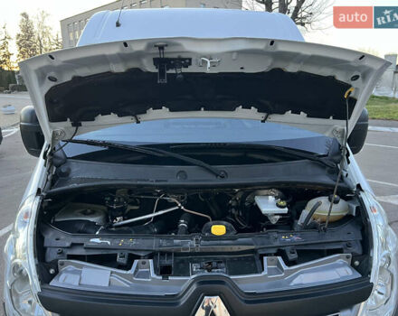 Белый Рено Мастер, объемом двигателя 2.3 л и пробегом 208 тыс. км за 18500 $, фото 64 на Automoto.ua