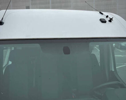 Белый Рено Мастер, объемом двигателя 2.3 л и пробегом 344 тыс. км за 17500 $, фото 10 на Automoto.ua