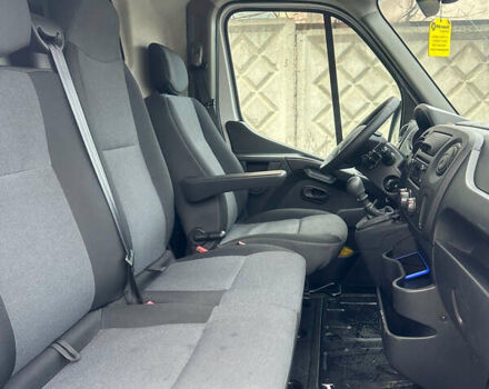 Білий Рено Мастєр, об'ємом двигуна 2.3 л та пробігом 247 тис. км за 15000 $, фото 10 на Automoto.ua