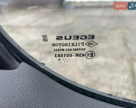 Белый Рено Мастер, объемом двигателя 2.3 л и пробегом 247 тыс. км за 17399 $, фото 11 на Automoto.ua