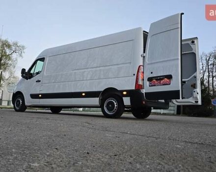 Белый Рено Мастер, объемом двигателя 2.3 л и пробегом 202 тыс. км за 17800 $, фото 3 на Automoto.ua