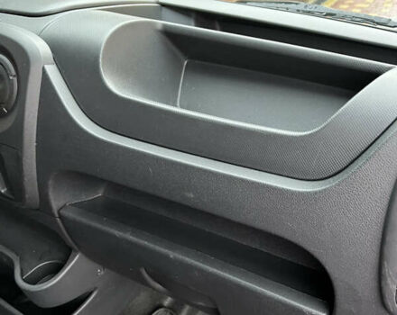 Белый Рено Мастер, объемом двигателя 2.3 л и пробегом 253 тыс. км за 19000 $, фото 24 на Automoto.ua