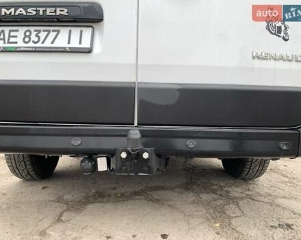 Білий Рено Мастєр, об'ємом двигуна 2.3 л та пробігом 265 тис. км за 17700 $, фото 8 на Automoto.ua