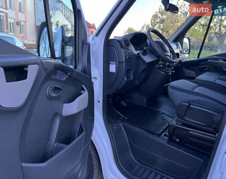 Белый Рено Мастер, объемом двигателя 2.3 л и пробегом 208 тыс. км за 18500 $, фото 34 на Automoto.ua