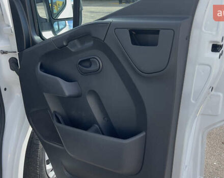 Білий Рено Мастєр, об'ємом двигуна 2.3 л та пробігом 215 тис. км за 13500 $, фото 5 на Automoto.ua