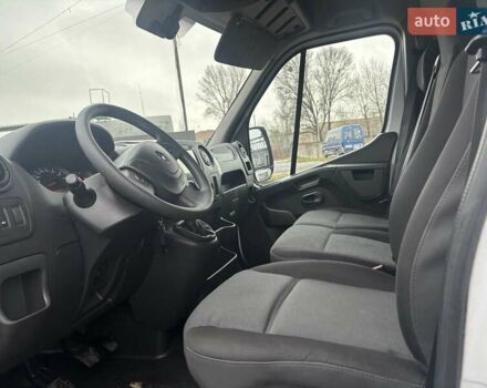 Белый Рено Мастер, объемом двигателя 2.3 л и пробегом 247 тыс. км за 17399 $, фото 10 на Automoto.ua