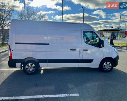 Белый Рено Мастер, объемом двигателя 2.3 л и пробегом 260 тыс. км за 16800 $, фото 3 на Automoto.ua