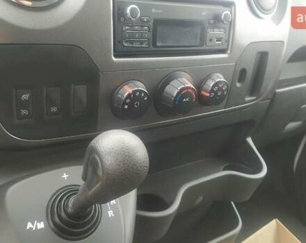 Белый Рено Мастер, объемом двигателя 2.3 л и пробегом 142 тыс. км за 18650 $, фото 10 на Automoto.ua