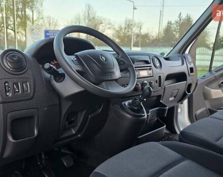 Белый Рено Мастер, объемом двигателя 2.3 л и пробегом 202 тыс. км за 17800 $, фото 7 на Automoto.ua