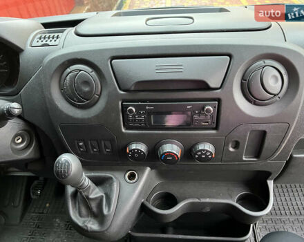 Белый Рено Мастер, объемом двигателя 2.3 л и пробегом 253 тыс. км за 19000 $, фото 20 на Automoto.ua