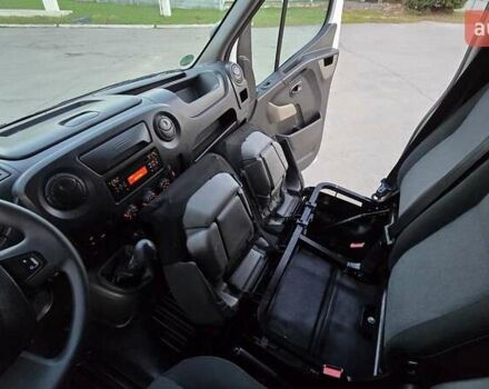 Белый Рено Мастер, объемом двигателя 2.3 л и пробегом 202 тыс. км за 17800 $, фото 18 на Automoto.ua