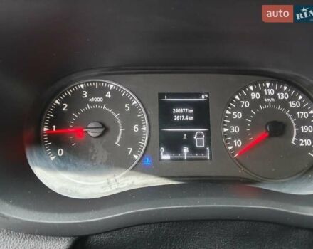 Белый Рено Мастер, объемом двигателя 2.3 л и пробегом 240 тыс. км за 16150 $, фото 22 на Automoto.ua