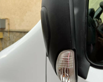 Белый Рено Мастер, объемом двигателя 2.3 л и пробегом 253 тыс. км за 19000 $, фото 17 на Automoto.ua