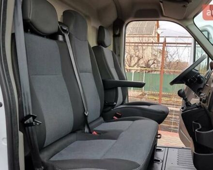 Белый Рено Мастер, объемом двигателя 2.3 л и пробегом 235 тыс. км за 18700 $, фото 41 на Automoto.ua