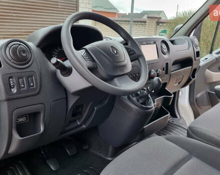 Белый Рено Мастер, объемом двигателя 2.3 л и пробегом 235 тыс. км за 18700 $, фото 17 на Automoto.ua