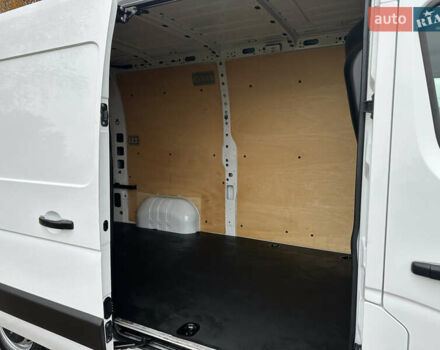 Білий Рено Мастєр, об'ємом двигуна 2.3 л та пробігом 192 тис. км за 16600 $, фото 24 на Automoto.ua