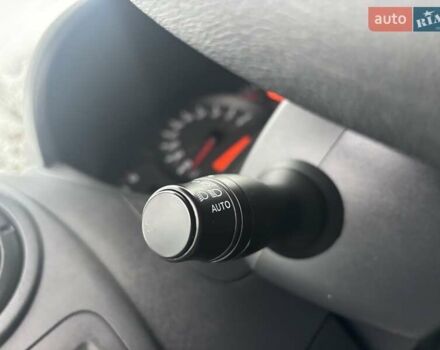 Белый Рено Мастер, объемом двигателя 2.3 л и пробегом 247 тыс. км за 17399 $, фото 15 на Automoto.ua