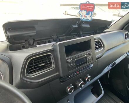 Рено Мастер 2019 в Львове на Automoto.ua Белый Рено Мастер, объемом двигателя 2.3 л и пробегом 294 тыс. км за 19650 $, фото 16 на Automoto.ua