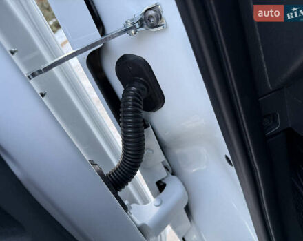 Білий Рено Мастєр, об'ємом двигуна 2.3 л та пробігом 224 тис. км за 19500 $, фото 60 на Automoto.ua