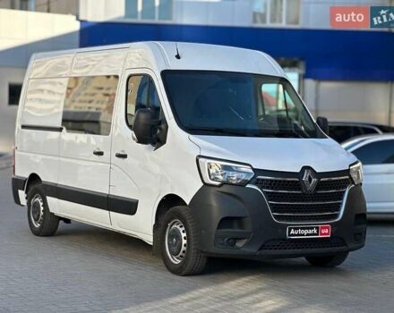 Белый Рено Мастер, объемом двигателя 2.3 л и пробегом 298 тыс. км за 26490 $, фото 2 на Automoto.ua