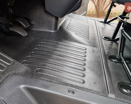 Белый Рено Мастер, объемом двигателя 2.3 л и пробегом 182 тыс. км за 18500 $, фото 8 на Automoto.ua