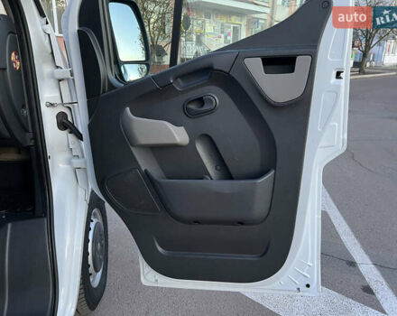 Белый Рено Мастер, объемом двигателя 2.3 л и пробегом 208 тыс. км за 18500 $, фото 45 на Automoto.ua