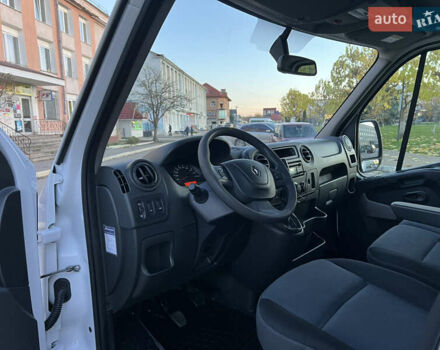 Белый Рено Мастер, объемом двигателя 2.3 л и пробегом 208 тыс. км за 18500 $, фото 32 на Automoto.ua