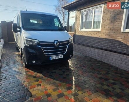 Белый Рено Мастер, объемом двигателя 2.3 л и пробегом 280 тыс. км за 17299 $, фото 1 на Automoto.ua