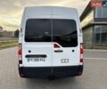 Белый Рено Мастер, объемом двигателя 0 л и пробегом 334 тыс. км за 18700 $, фото 3 на Automoto.ua