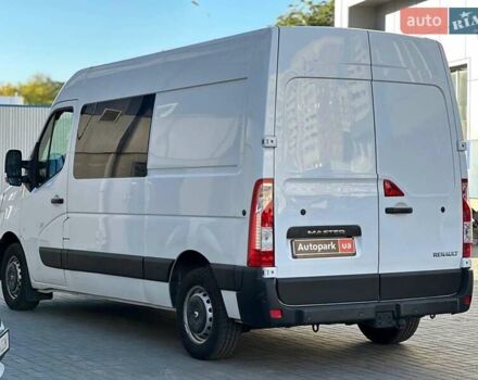 Белый Рено Мастер, объемом двигателя 2.3 л и пробегом 298 тыс. км за 26490 $, фото 3 на Automoto.ua