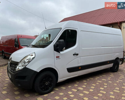 Белый Рено Мастер, объемом двигателя 2.3 л и пробегом 253 тыс. км за 19000 $, фото 2 на Automoto.ua