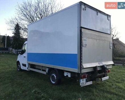 Белый Рено Мастер, объемом двигателя 2.3 л и пробегом 264 тыс. км за 18300 $, фото 3 на Automoto.ua